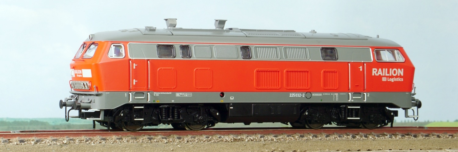 locomotiva diesel Br 225 Liliput 132003