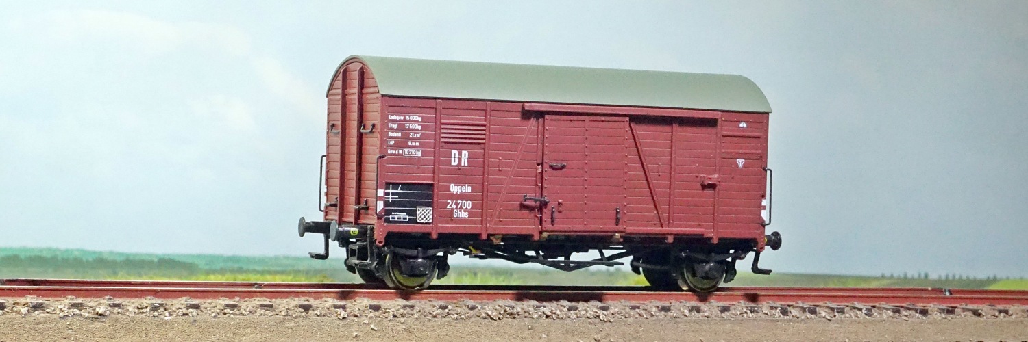 vagon marfa inchis Exact Train 20101